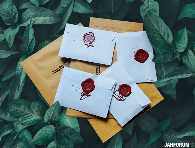 Подарочные наборы поехали.